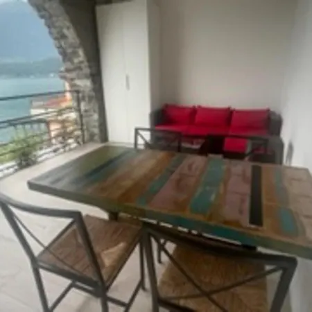 Apartment Cozy Studio With Lake View In