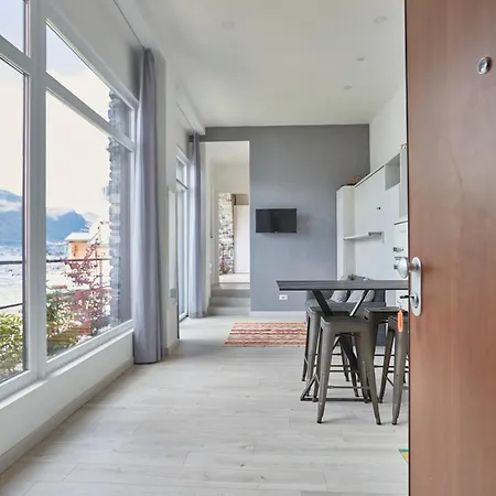 Cozy Studio With Lake View In *