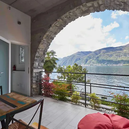 Apartman Cozy Studio With Lake View In *